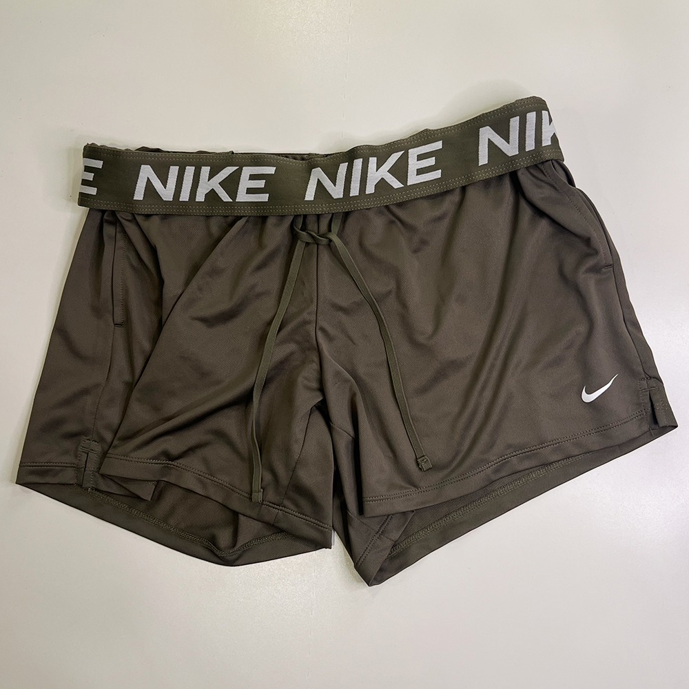 Short Attack Nike