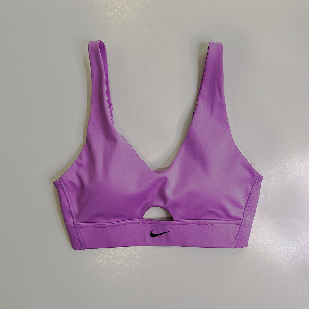 Top plunge Nike